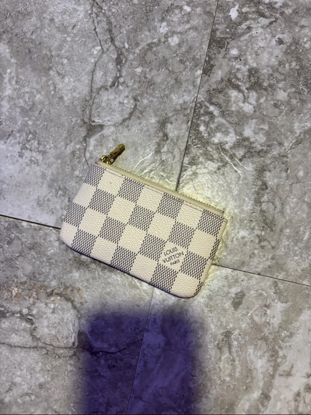 Louis Vuitton White and Blue Damier Azur Key Pouch with Gold Hardware - Picture 4 of 6